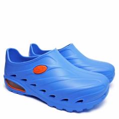 SUN SHOES PROFESSIONAL ANTISLIP CLOGS FOR COOKS AND HEALTHCARE STAFF LIGHT BLUE